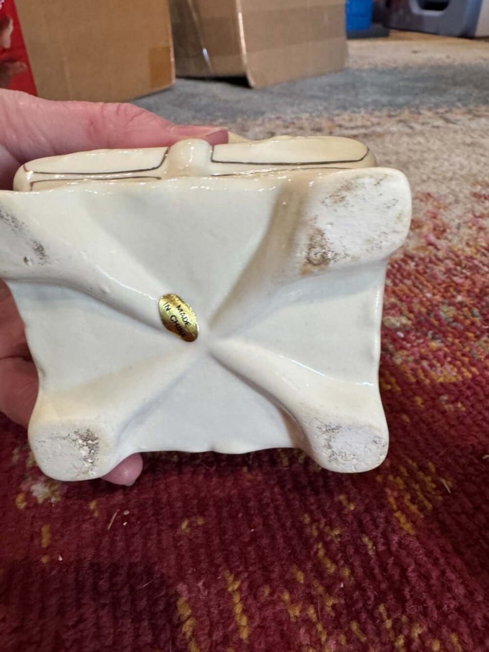 🌺Vintage 1970s Victorian Ceramic Mirrored Dresser Trinket Box🌸🌺 - Picture 4 of 11